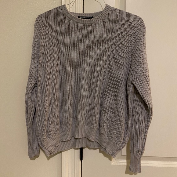 Brandy Melville Sweater - Picture 1 of 3